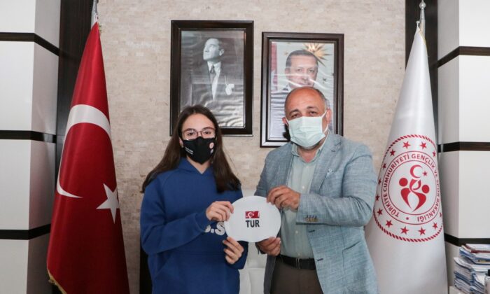 Kasapoğlu’ndan Türkiye Şampiyonu Derin Güdünlü’ye tebrik