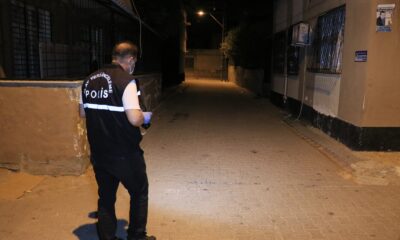 Kavga ettikleri kişinin önünü motosikletle kesip tabancayla vurdular