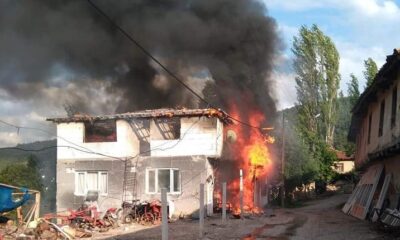 Kaymakamlık, evleri yanan 11 kişilik aile için yardım kampanyası başlattı