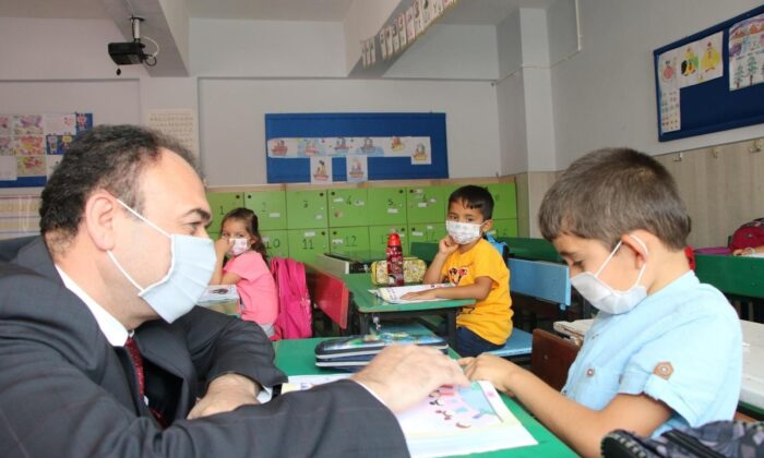 Kayseri’de sınıflar yeniden öğrencilerle doldu