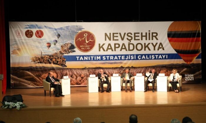 KAYÜ Rektörü, “Nevşehir – Kapadokya Tanıtım Stratejisi Çalıştayı’na” Panelist Olarak Katıldı