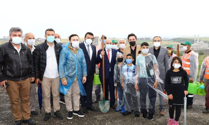 Keçiören’de Recep Tayyip Erdoğan Hatıra Ormanı fidanlarla buluştu