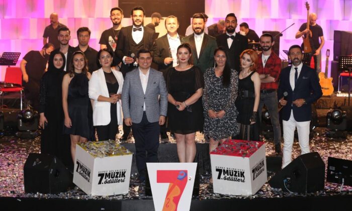 Kepez’in 7. Ulusal Müzik Ödülleri sahiplerini buldu