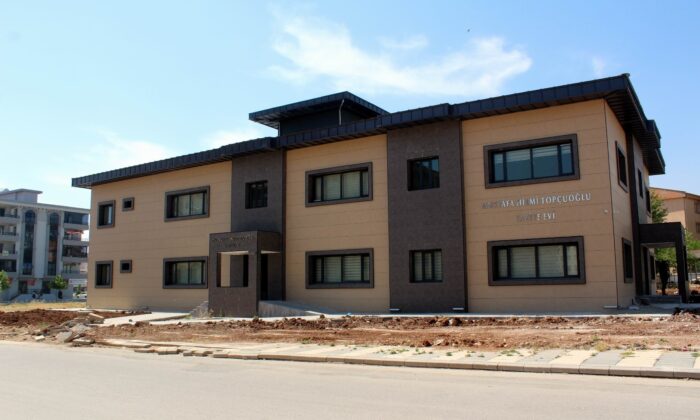 Kilis’te her mahalleye taziye evi projesi devam ediyor