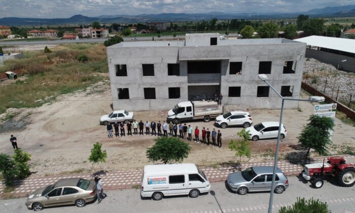 Kırkağaç’ta itfaiye binası tamamlanmak üzere