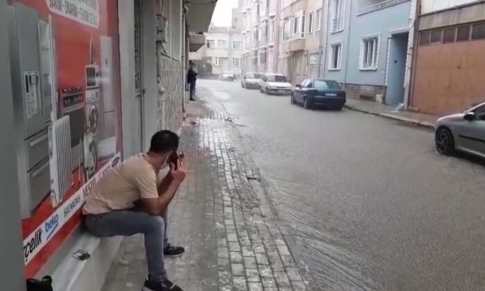 Kırklareli’nde aniden bastıran yağmur hayatı olumsuz etkiledi