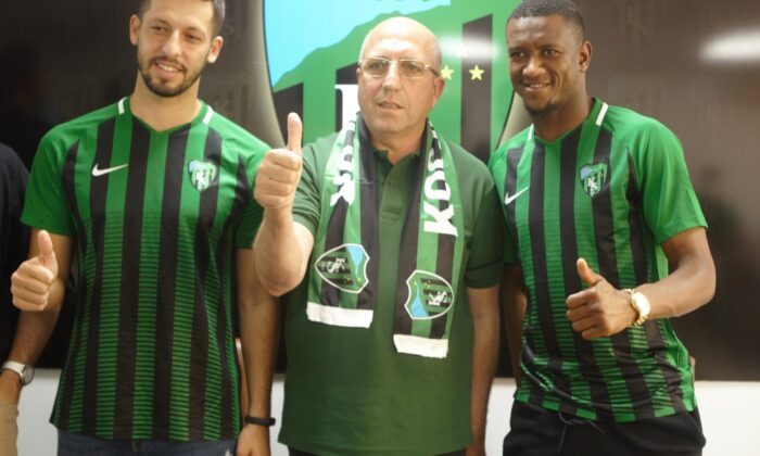 Kocaelispor, Yayıkcı ve Cisse ile sözleşme imzaladı