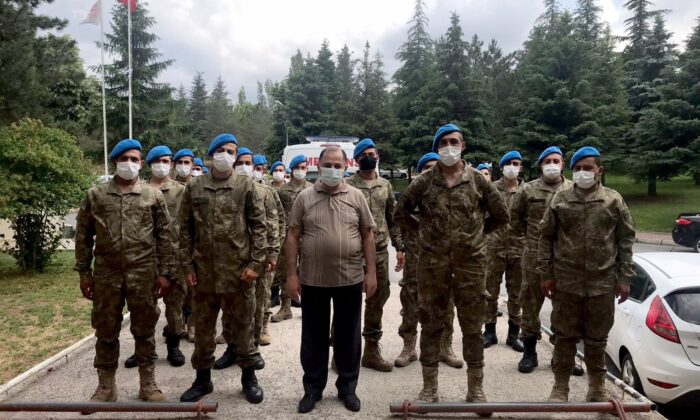 Komandolara Covid-19 aşısı uygulandı