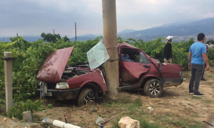 Kontrolden çıkan otomobil elektrik direğine çarptı: 1 yaralı