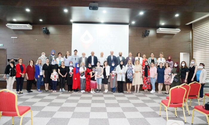 Körfezli ev hanımları amigurimi bebek ile kazanacak