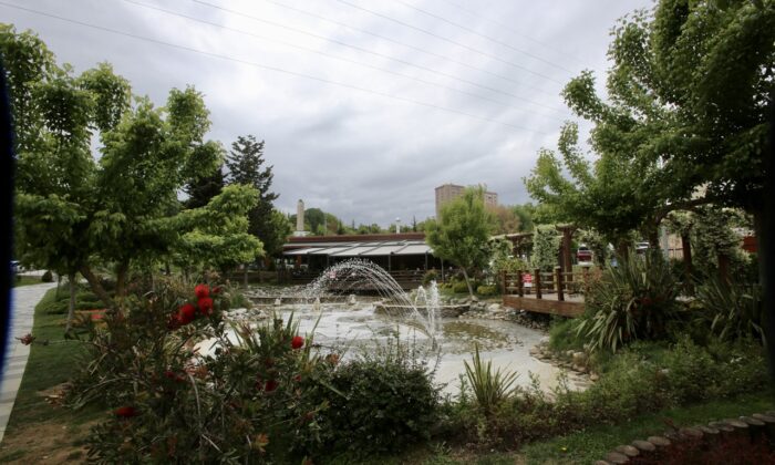 Küçükçekmece’de sosyal tesisler alınan önlemlerle hizmet vermeye başladı
