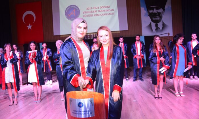 Kumluca Sağlık Bilimleri Fakültesi ilk mezunlarını verdi