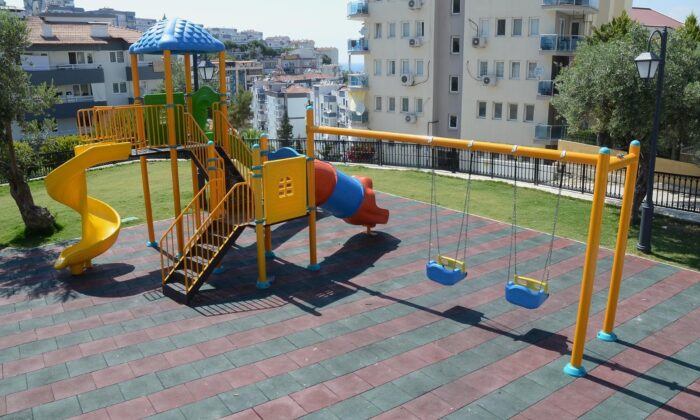 Kuşadası’nda yeşil odaklı çalışmalar devam ediyor