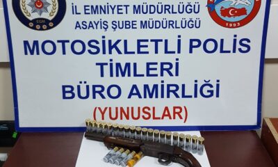 Kütahya’da bir araçta ruhsatsız tüfek ele geçirildi