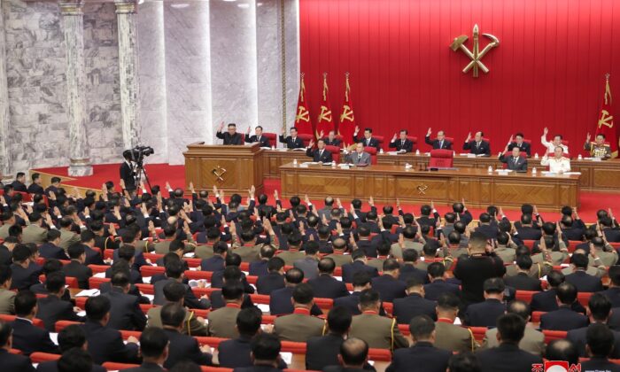 Kuzey Kore lideri Kim’den ABD mesajı: “Diyaloğa da yüzleşmeye de hazırlanmalıyız”