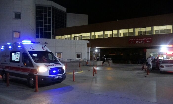 Lavabo açıcı yiyen 5 çocuk hastanelik oldu