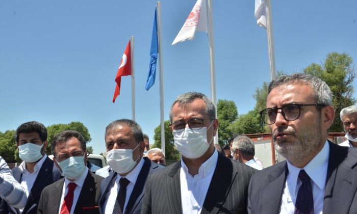 Mahir Ünal’dan Ekrem İmamoğlu’na müsilaj göndermesi