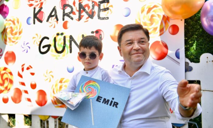 Maltepe Belediyesi Kreş Müdürlüğü’nün ’Gelişim Karnesi Töreni’ renkli anlara sahne oldu