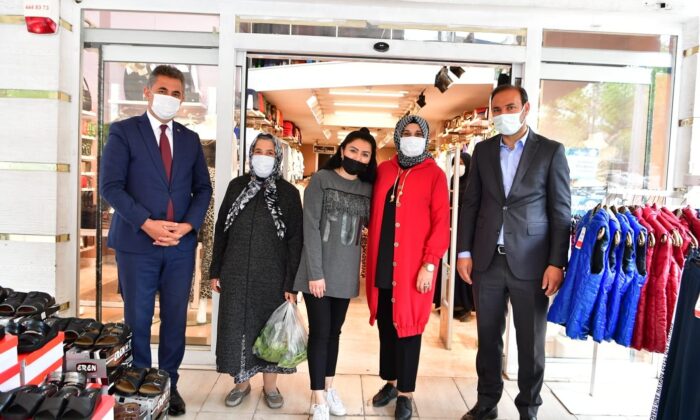 Mamak Belediye Başkanı Köse’den esnafa ziyaret