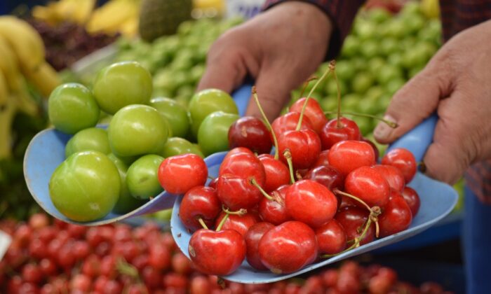Manavlar yaz mevsiminden umduğunu bulamıyor