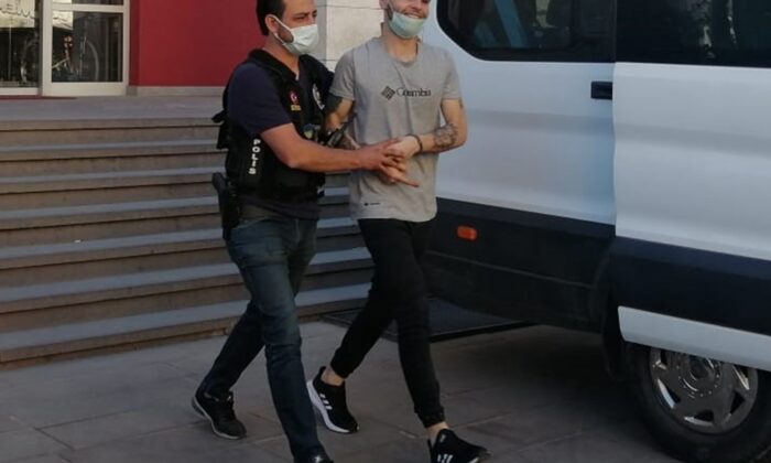 Manisa’daki uyuşturucu operasyonunda 3 tutuklama