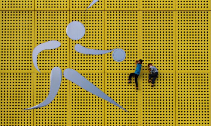 Manisalı sağlıkçının fotoğrafları sergide