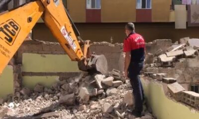 Mardin’de itfaiye ekipleri metruk binada mahsur kalan köpek için seferber oldu