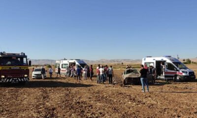 Mardin’de kontrolden çıkan otomobil takla attı: 2 yaralı