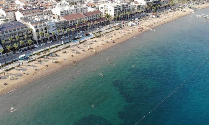 Marmaris Rus turistleri bekliyor