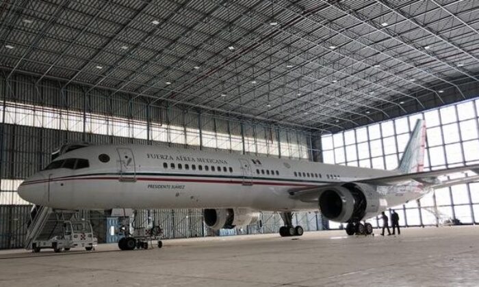 Meksika, başkanlık uçağını 3.27 milyon dolara sattı