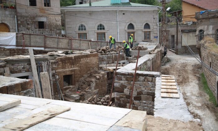 Melikgazi tarihine ve geçmişine sahip çıkıyor