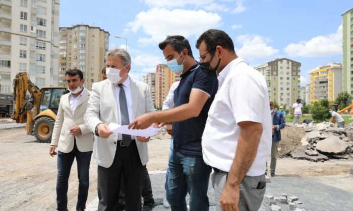 Melikgazi’de güvenli yollar için yeni kavşaklar yapılıyor