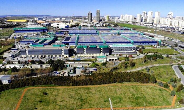 Mercedes-Benz Türk çalışanları yerinde aşı uygulamasıyla Covid-19’a karşı aşılandı