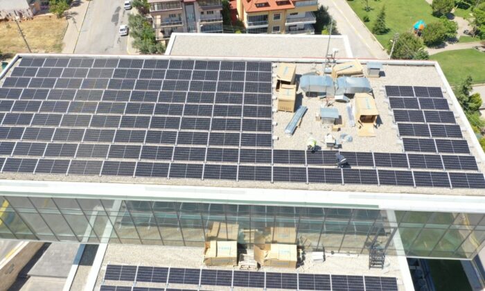 Merkezefendi Belediyesi güneş enerjisiyle kendi elektriğini üretmeye başlıyor