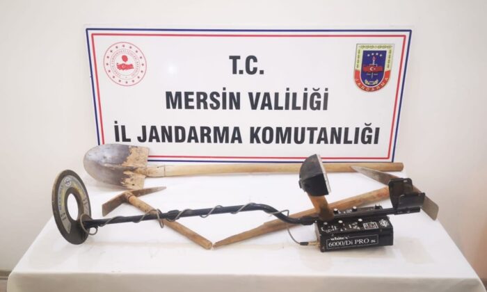 Mersin’de izinsiz kazı yapan 8 şüpheli suçüstü yakalandı