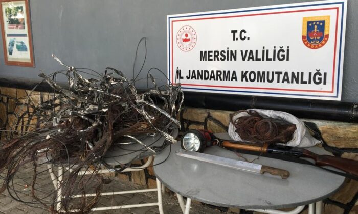 Mersin’de kablo hırsızları yakalandı