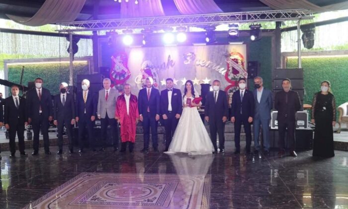 Metin ve Duman ailesinin mutlu günü