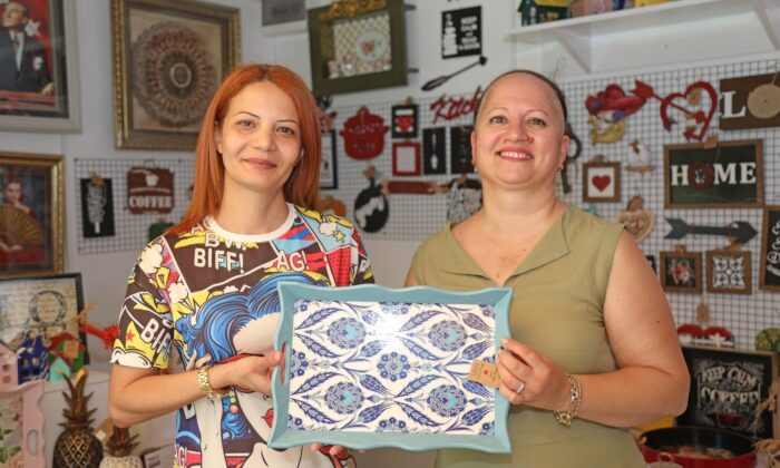 Mezitli Sanat Çarşısında ürettiler, Amerika’ya ihraç ettiler