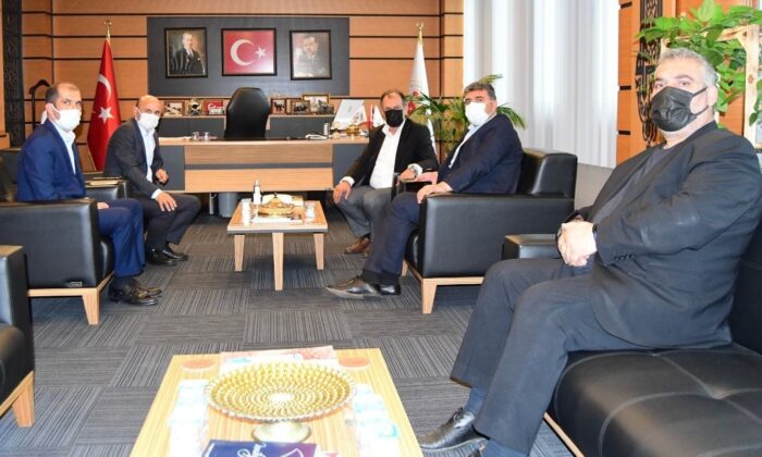 MHP’den Özyiğit ve Oral’a anlamlı ziyaret