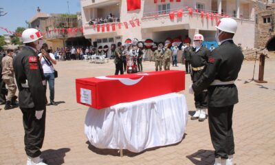 Midyat şehidi dualarla son yolculuğuna uğurlandı