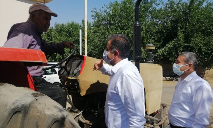 Milletvekili Fırat köy yollarında