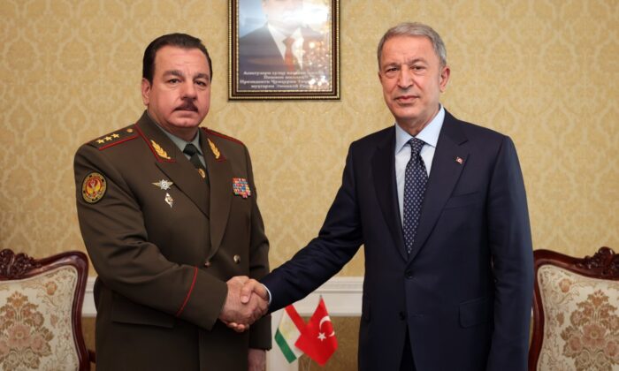 Milli Savunma Bakanı Akar, Tacikistan Savunma Bakanı Mirzo ile bir araya geldi