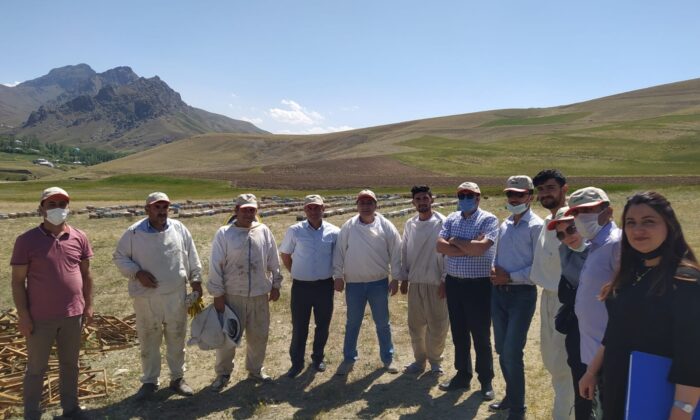 Müdür Görentaş: “Bütün imkânlarımızla arıcılarımızın yanındayız”