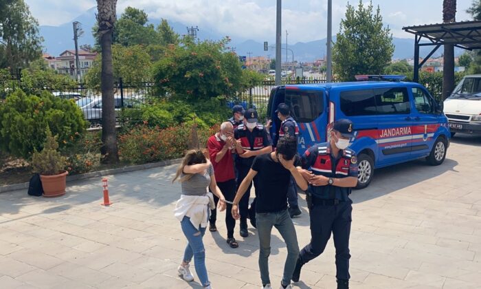 Muğla’da göçmen kaçakçısı 1 kişi tutuklandı