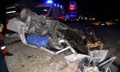 Muğla’da iki otomobil kafa kafaya çarpıştı: 1 ölü, 4 yaralı