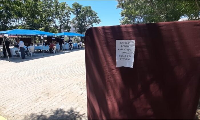 Muhtarlık seçiminde Covid-19 karantinasında bulunan kişiler için özel sandık