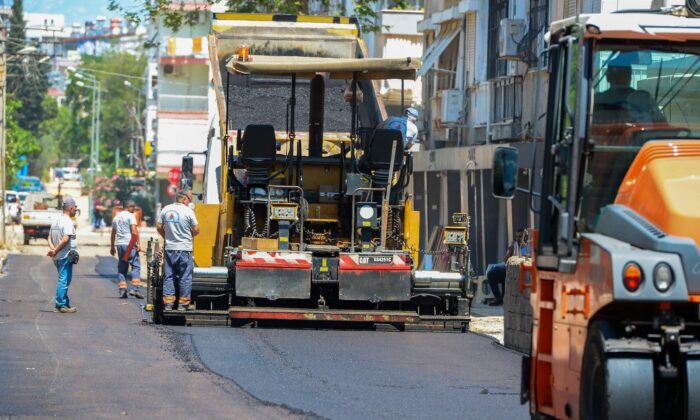 Muratpaşa’da 22 cadde ve sokak sıfır asfalta kaplanacak