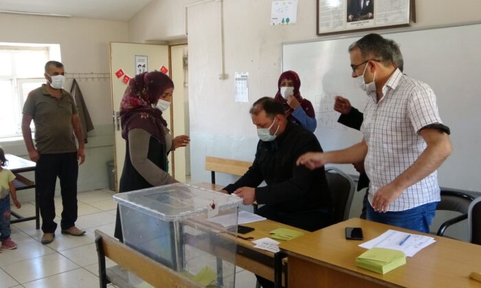 Muş’ta 6 köy ve 3 mahalle muhtarı belirlendi