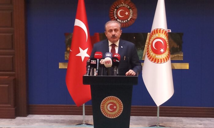 Mustafa Şentop: “10 bin dolar alan siyasetçiyi bilen ben değilim, açıklayacak olan da ben değilim”