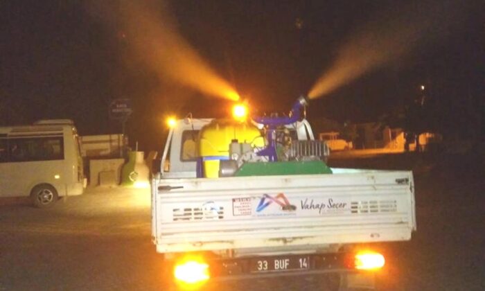 Mut’ta sinek ve haşereyle mücadele